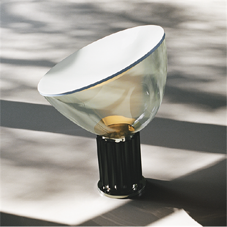 Taccia lámpara de mesa Flos